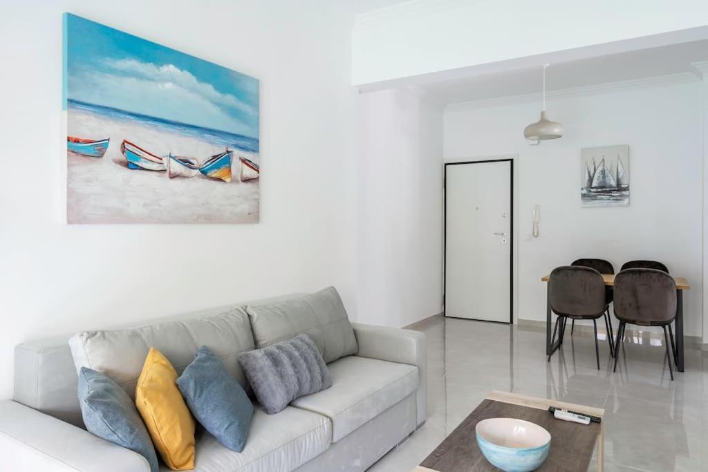 Alimos Sun-Filled Apartment Athen Exterior foto