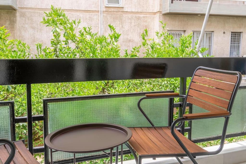 Alimos Sun-Filled Apartment Athen Exterior foto