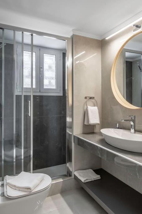 Alimos Sun-Filled Apartment Athen Exterior foto