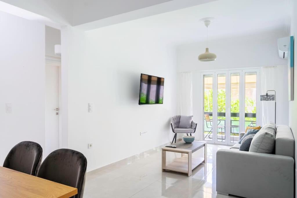 Alimos Sun-Filled Apartment Athen Exterior foto